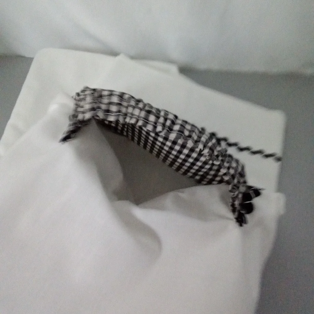 Vintage Style White Gingham Pocket Pillowcase Set Black White Lace Bows 2pc